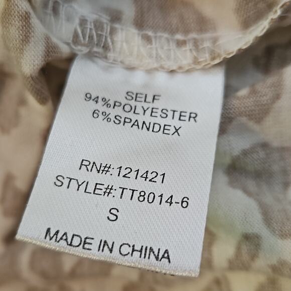 Ellison basic scoop neck animal print short sleeve tee Sz Small - Picture 9 of 10